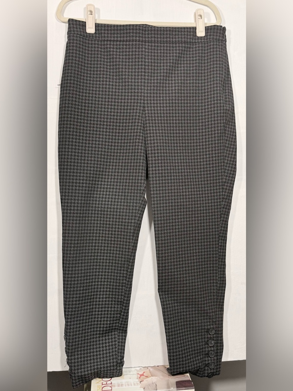 Talbots Black and Gray Houndstooth Men’s Dress Pants